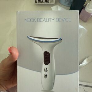 White Neck Beauty Device
